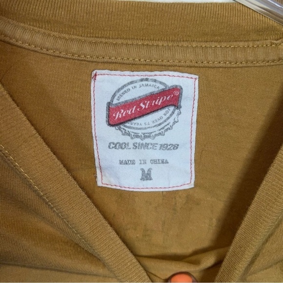 Red Stripe Really Cool Beer Mustard Yellow T-shirt Size Medium - Picture 4 of 8